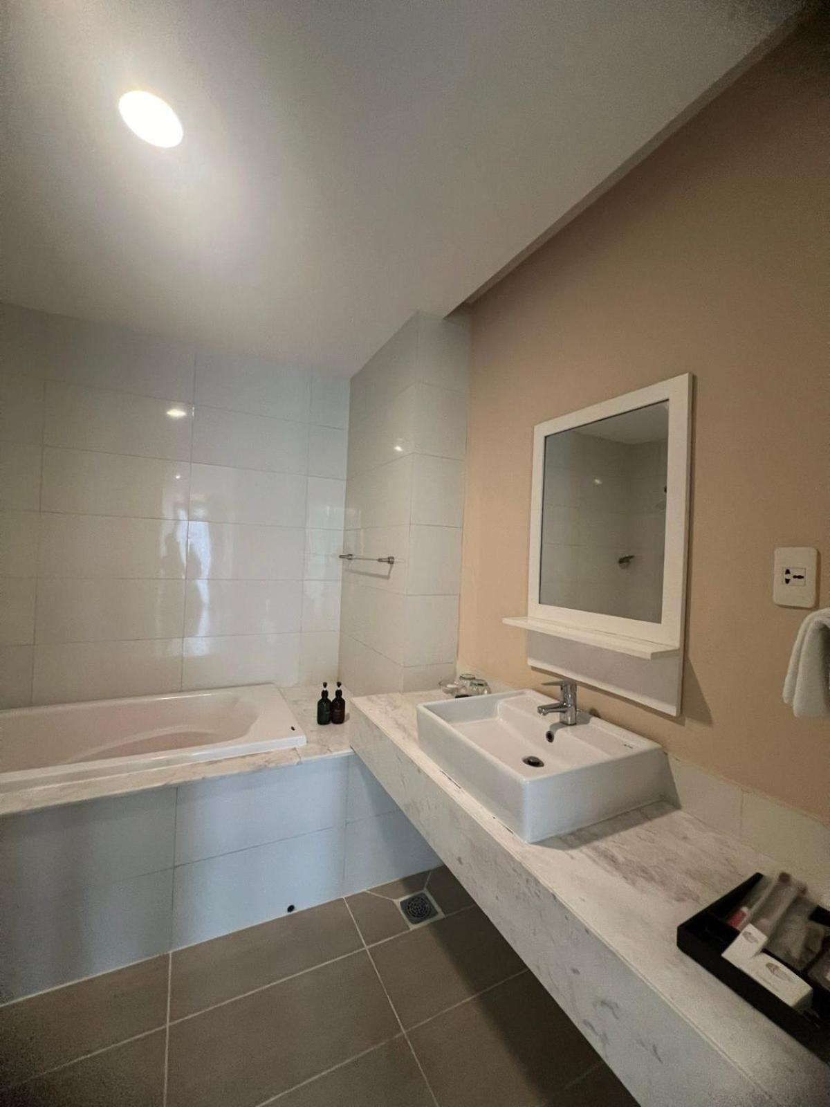 Minh Khang Hotel TP. Hồ Chí Minh Ngoại thất bức ảnh